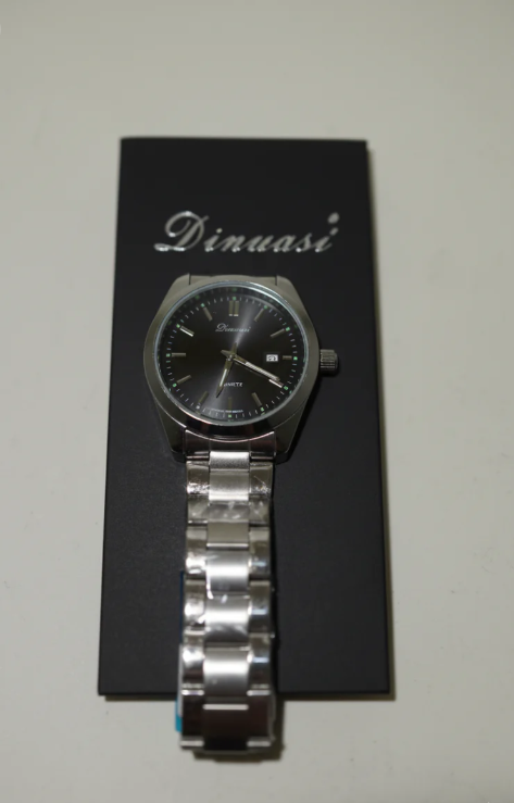 Dinwasi Men's Sport Quartz Watch