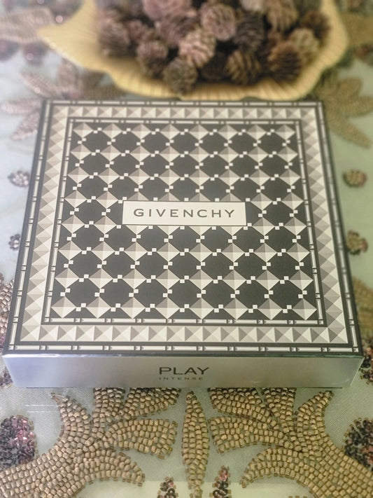 GIVENCHY SET PLAY INTENSE